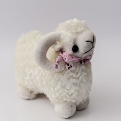 Plišana igračka ovca 26 cm